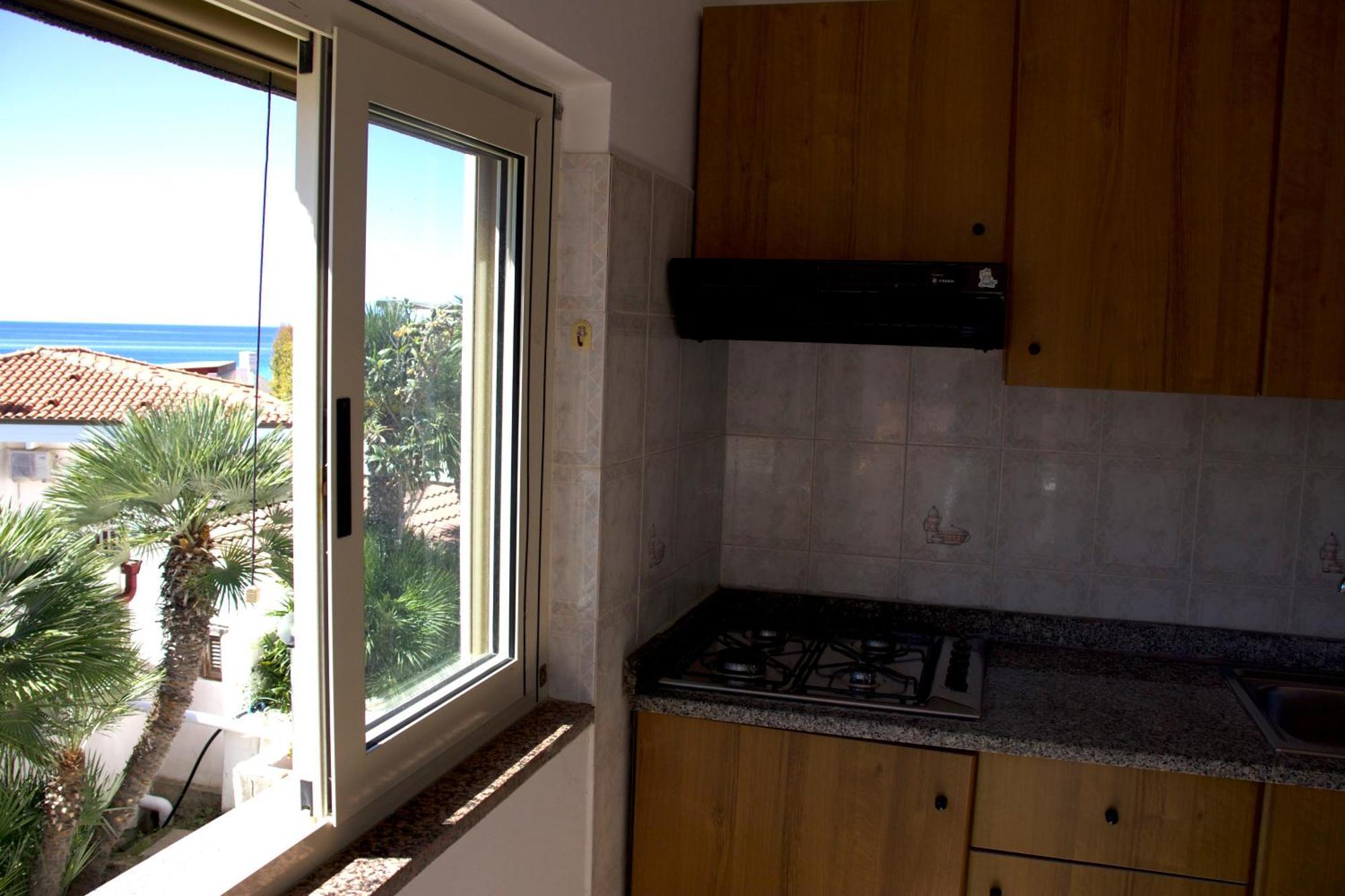 Hotel Villaggio Quattro Scogli 3*