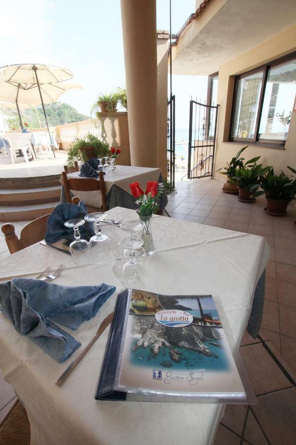 Hotel Villaggio Quattro Scogli Capo Vaticano